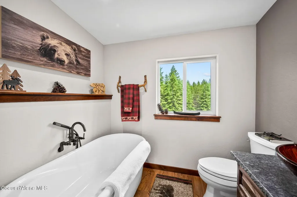 11683 E Whitetail Drive Athol ID 83801