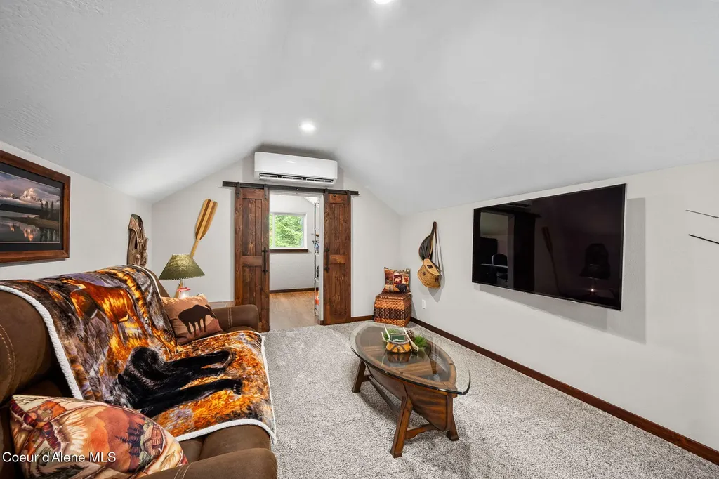 11683 E Whitetail Drive Athol ID 83801