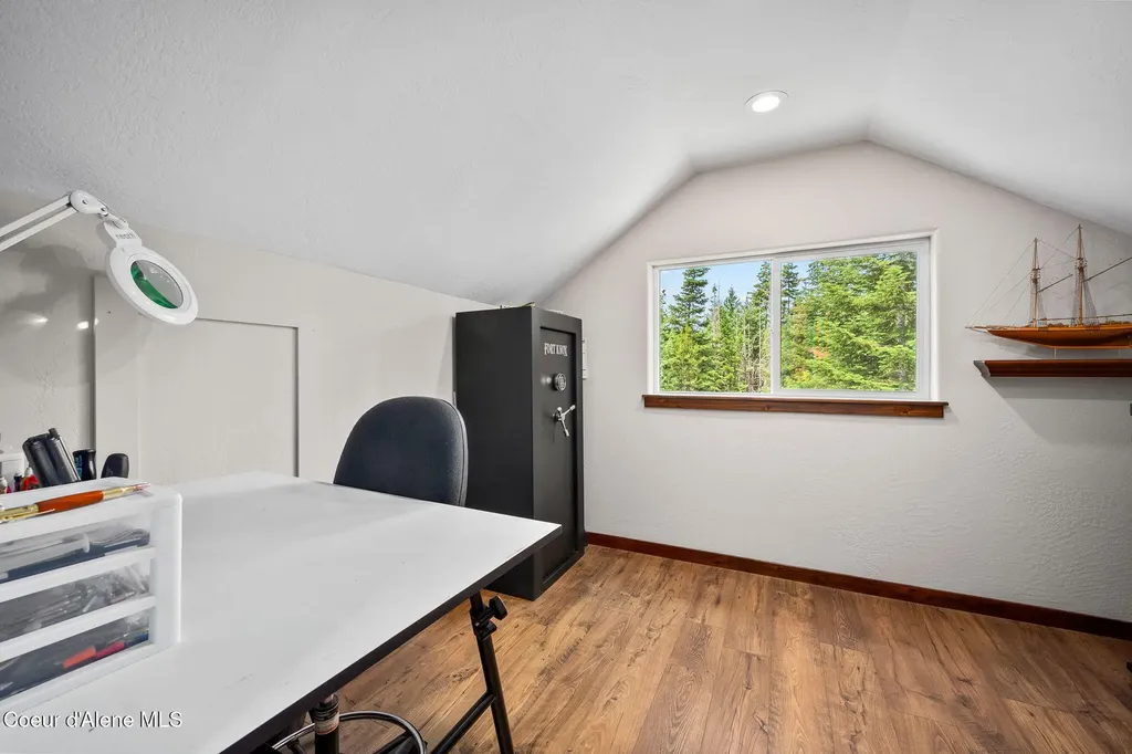 11683 E Whitetail Drive Athol ID 83801