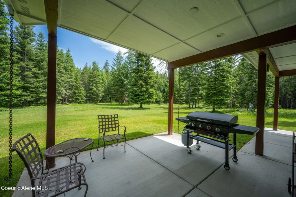 11683 E Whitetail Drive Athol ID 83801