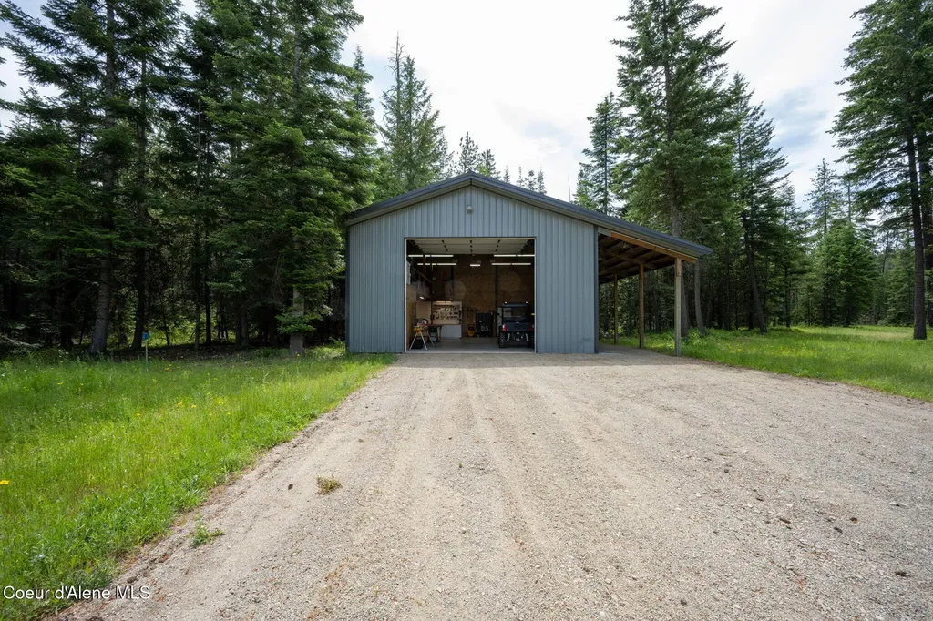 11683 E Whitetail Drive Athol ID 83801