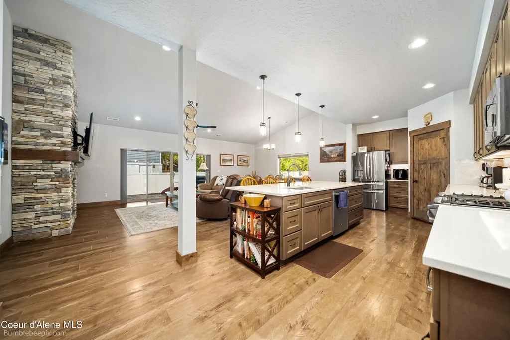 1402 W Wayward Circle Post Falls ID 83854