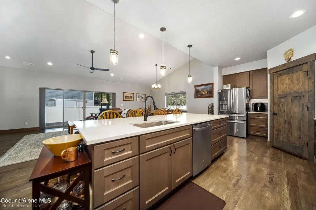 1402 W Wayward Circle Post Falls ID 83854