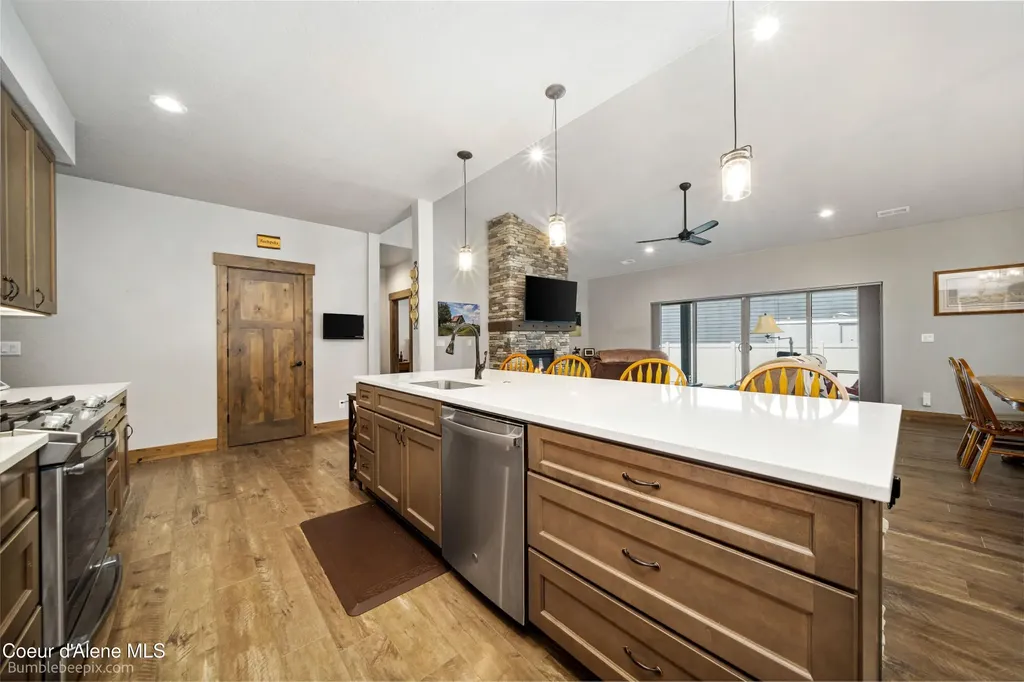 1402 W Wayward Circle Post Falls ID 83854
