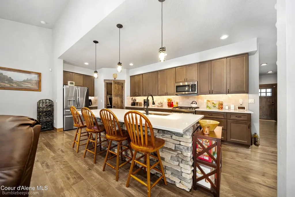1402 W Wayward Circle Post Falls ID 83854