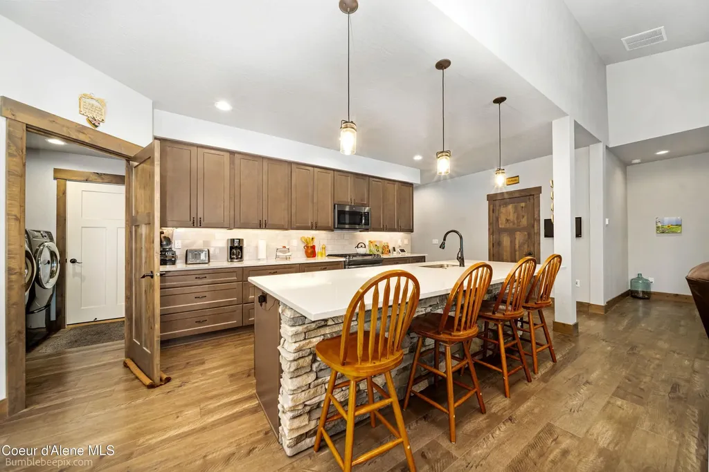 1402 W Wayward Circle Post Falls ID 83854