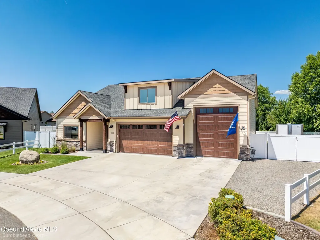 1402 W Wayward Circle Post Falls ID 83854