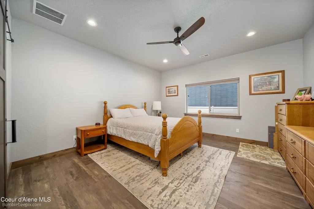 1402 W Wayward Circle Post Falls ID 83854