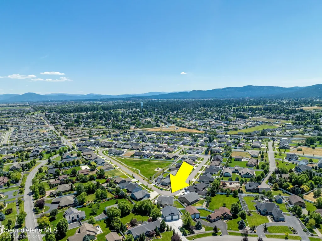 1402 W Wayward Circle Post Falls ID 83854