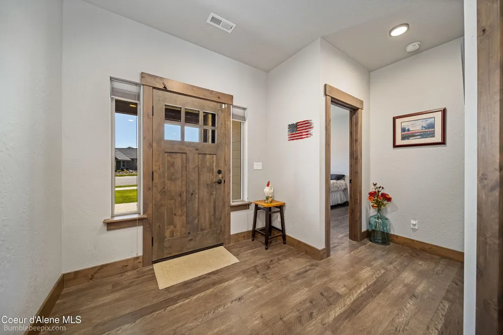 1402 W Wayward Circle Post Falls ID 83854