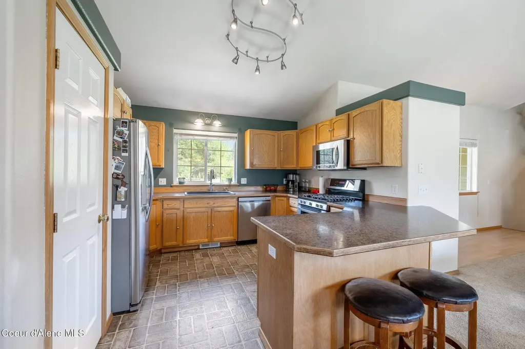 30267 N Wheatridge Road Athol ID 83801