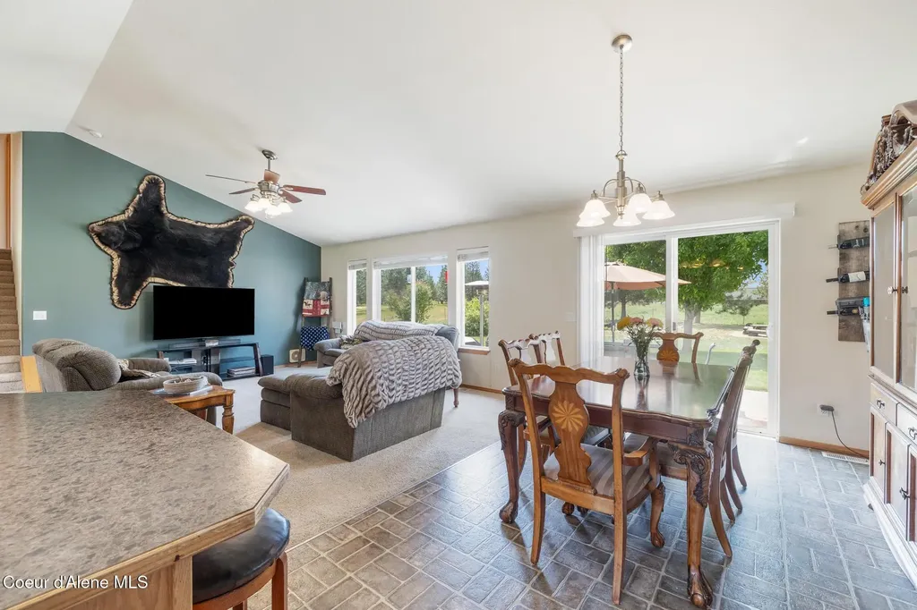 30267 N Wheatridge Road Athol ID 83801
