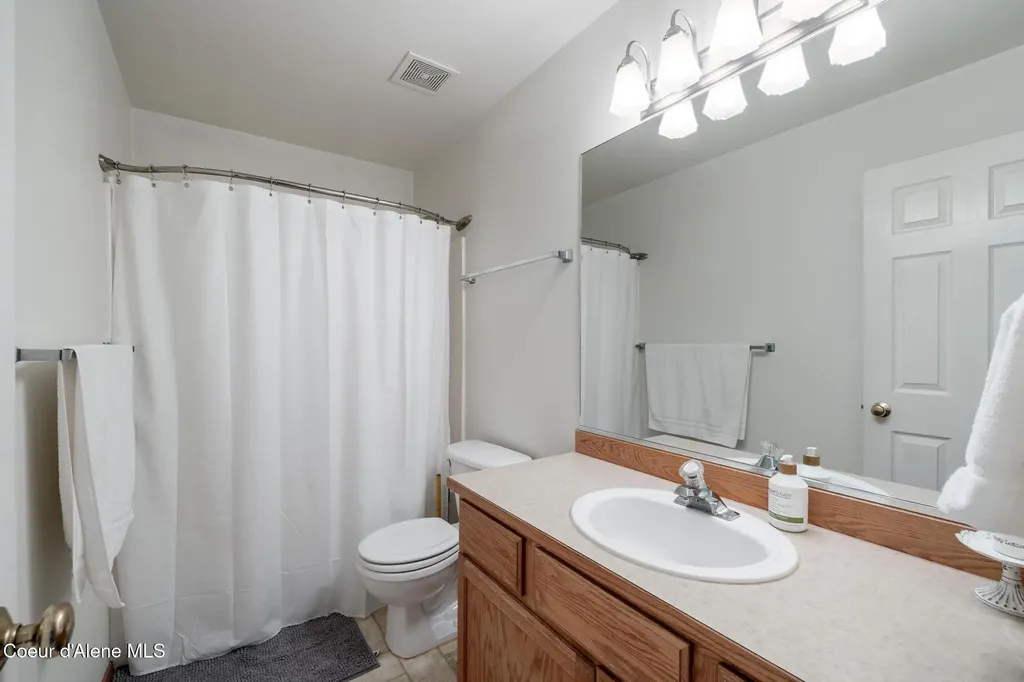 30267 N Wheatridge Road Athol ID 83801