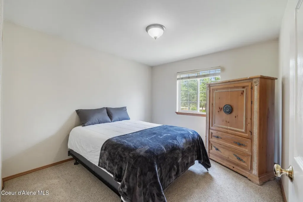 30267 N Wheatridge Road Athol ID 83801