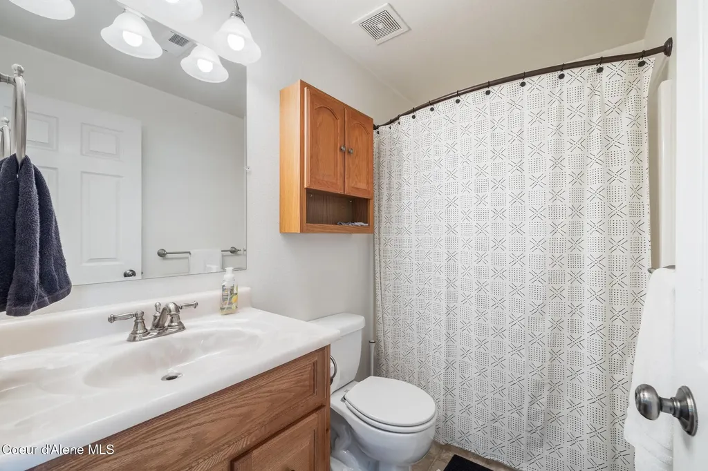 30267 N Wheatridge Road Athol ID 83801