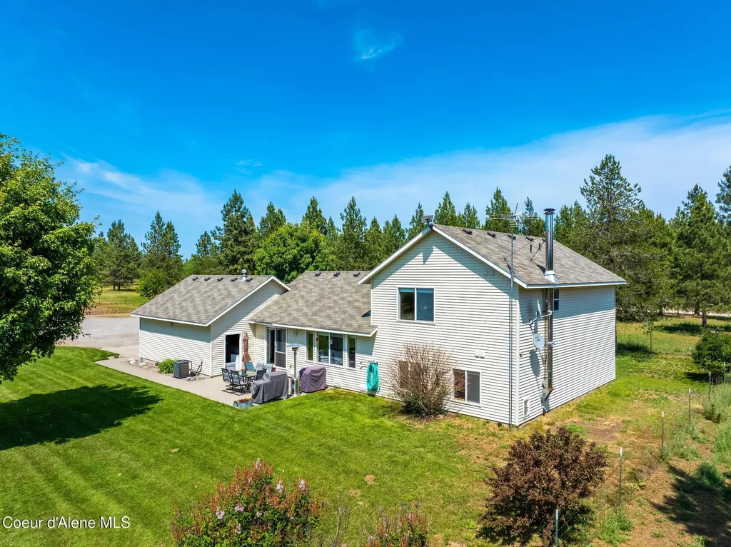 30267 N Wheatridge Road Athol ID 83801