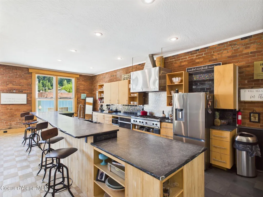 608 Bank Street Wallace ID 83873