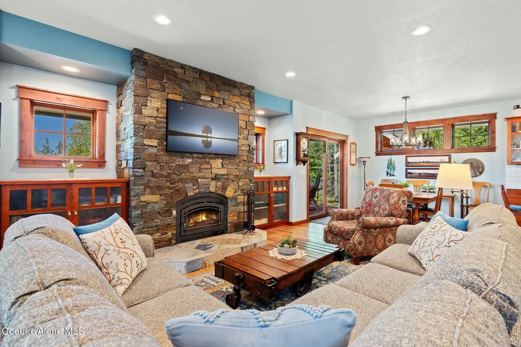 4127 Sagle Road Sagle ID 83860