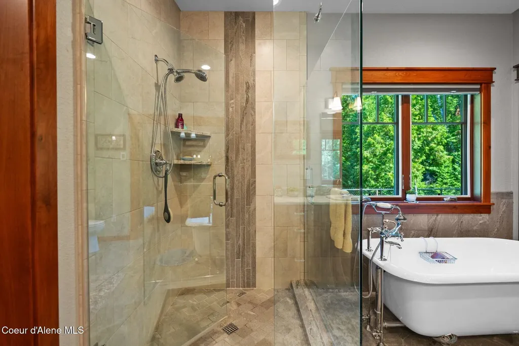 4127 Sagle Road Sagle ID 83860