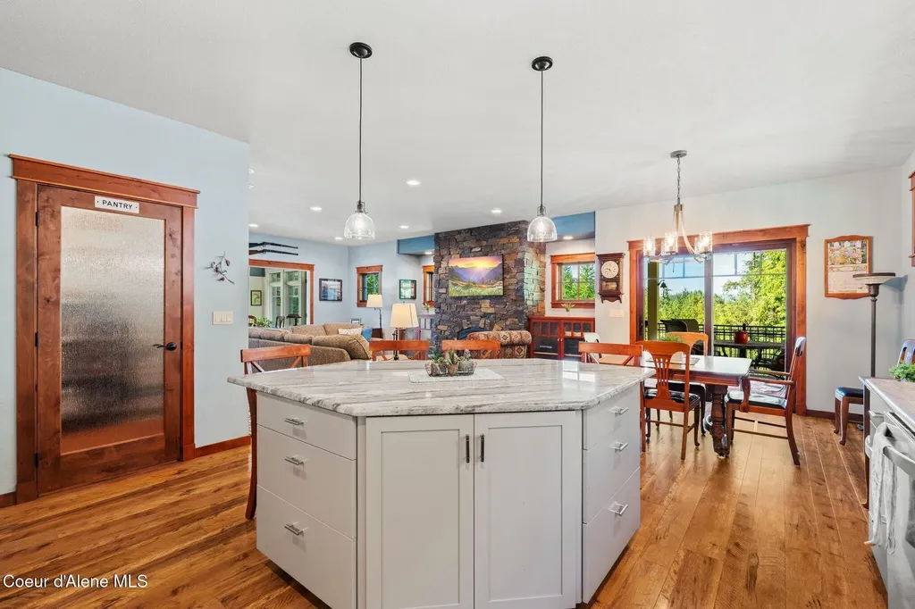 4127 Sagle Road Sagle ID 83860
