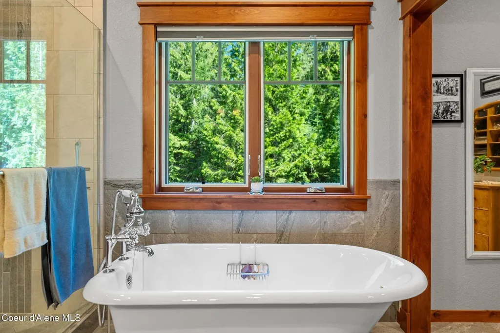 4127 Sagle Road Sagle ID 83860