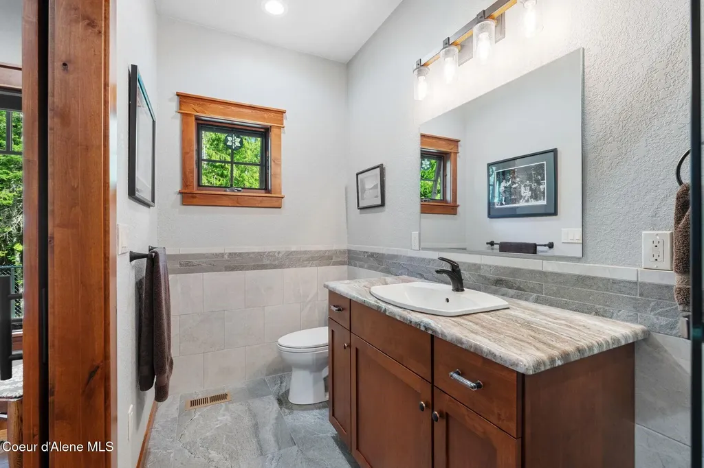 4127 Sagle Road Sagle ID 83860