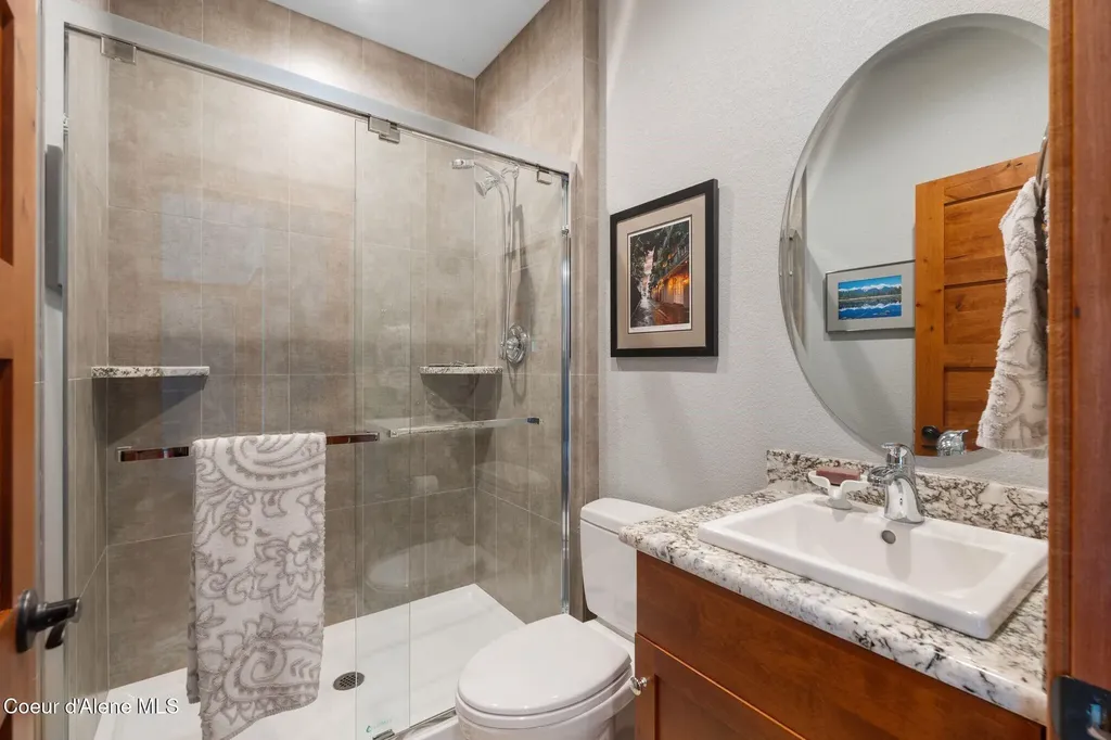 4127 Sagle Road Sagle ID 83860