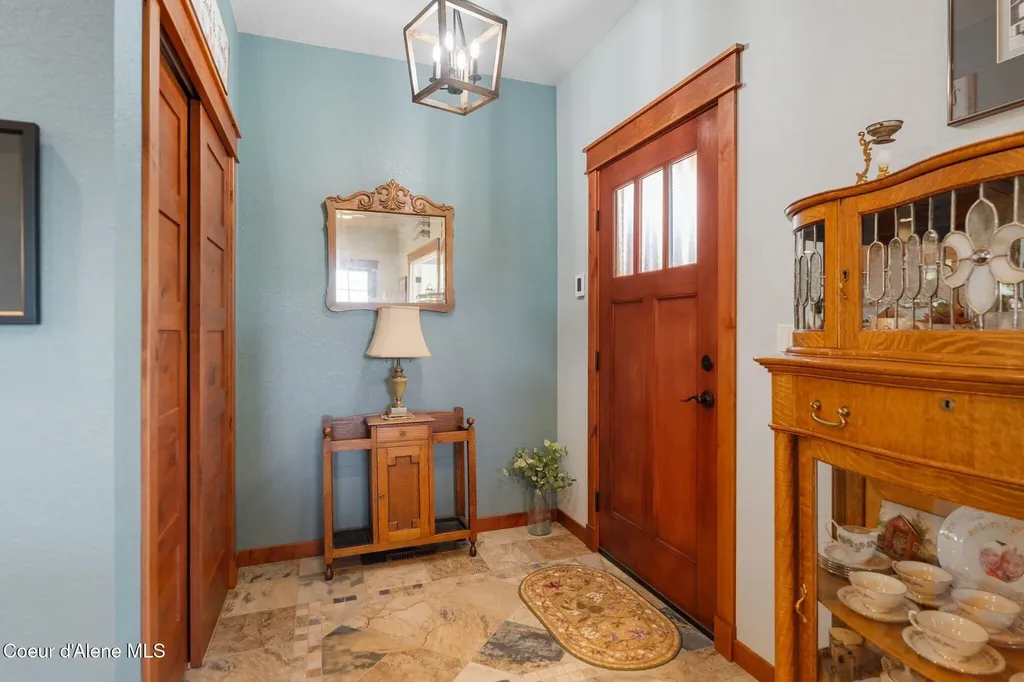 4127 Sagle Road Sagle ID 83860