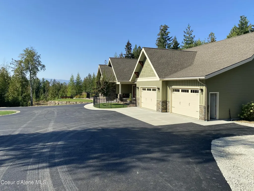 4127 Sagle Road Sagle ID 83860
