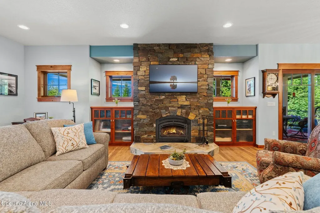 4127 Sagle Road Sagle ID 83860