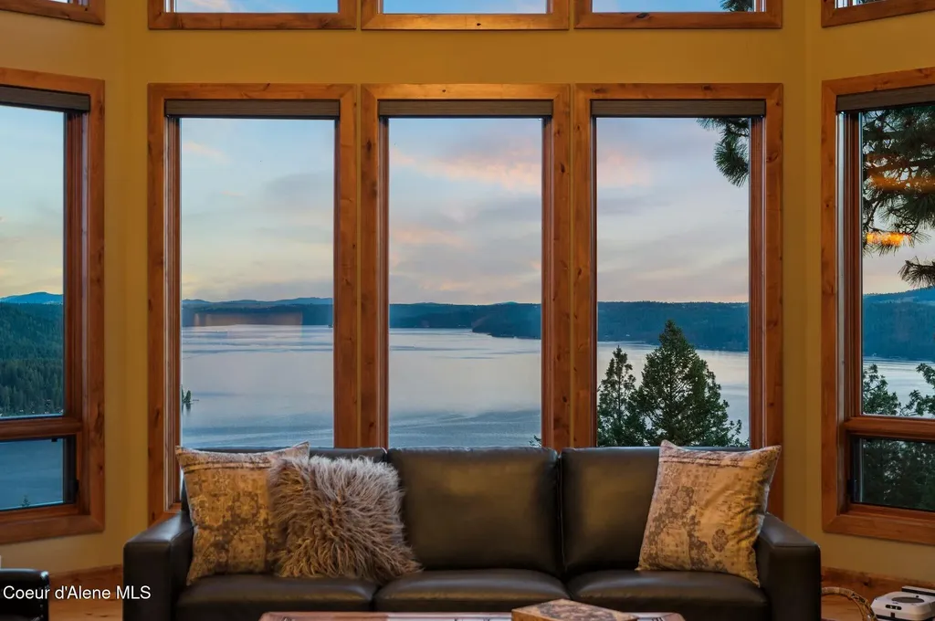 13277 S Ridgeview Loop Harrison ID 83833