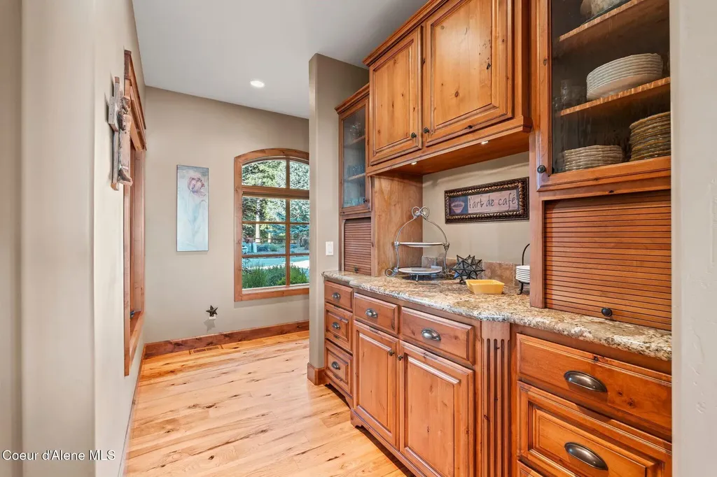 13277 S Ridgeview Loop Harrison ID 83833
