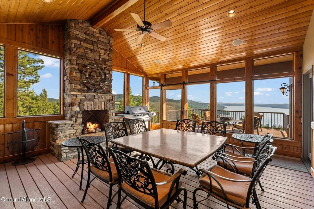 13277 S Ridgeview Loop Harrison ID 83833