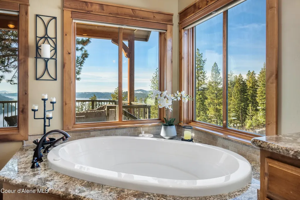 13277 S Ridgeview Loop Harrison ID 83833