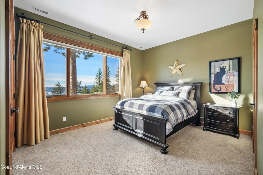 13277 S Ridgeview Loop Harrison ID 83833