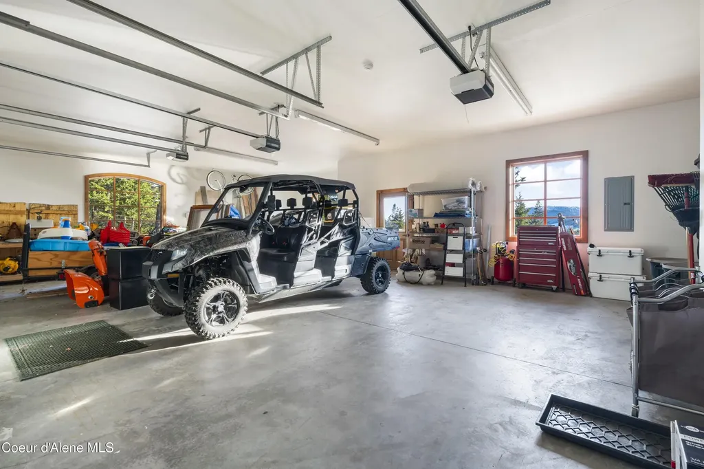 13277 S Ridgeview Loop Harrison ID 83833