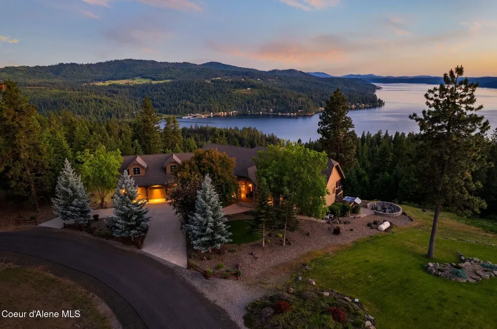 13277 S Ridgeview Loop Harrison ID 83833