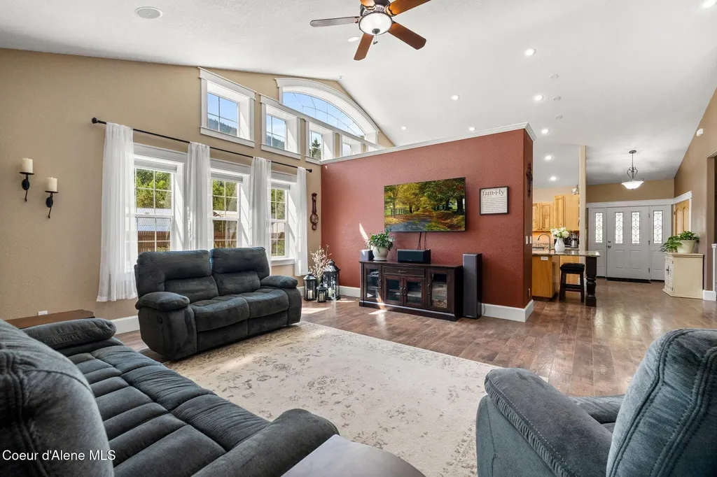 11605 N Boyer Road Sandpoint ID 83864