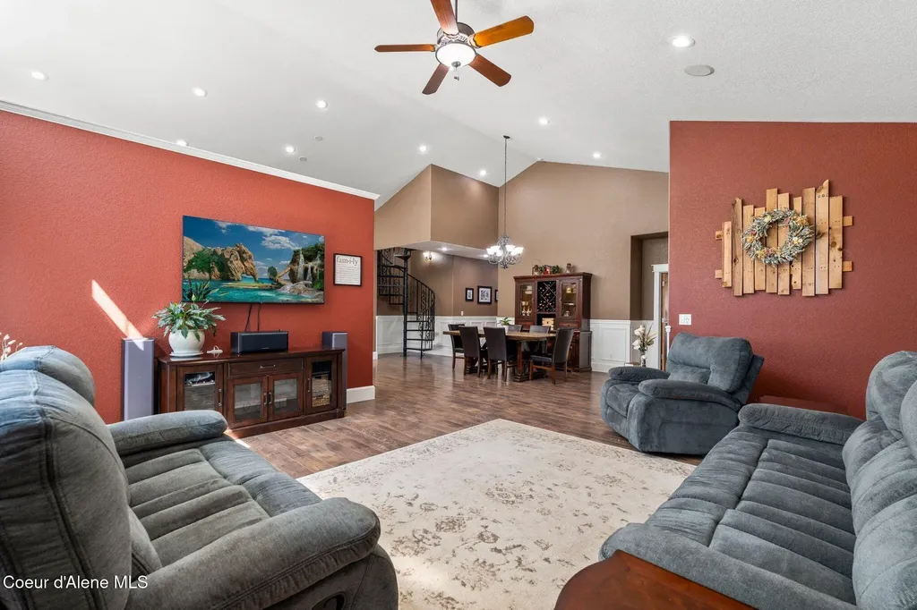 11605 N Boyer Road Sandpoint ID 83864