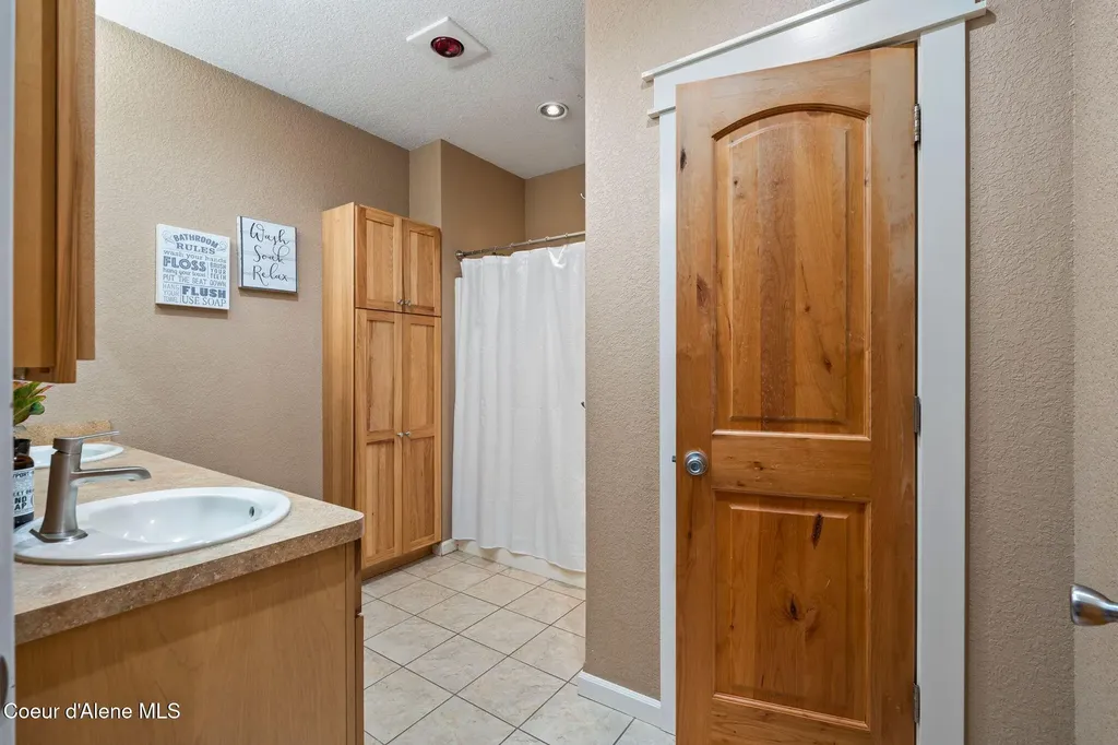 11605 N Boyer Road Sandpoint ID 83864