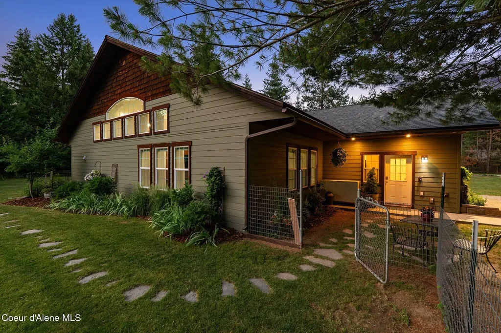 11605 N Boyer Road Sandpoint ID 83864