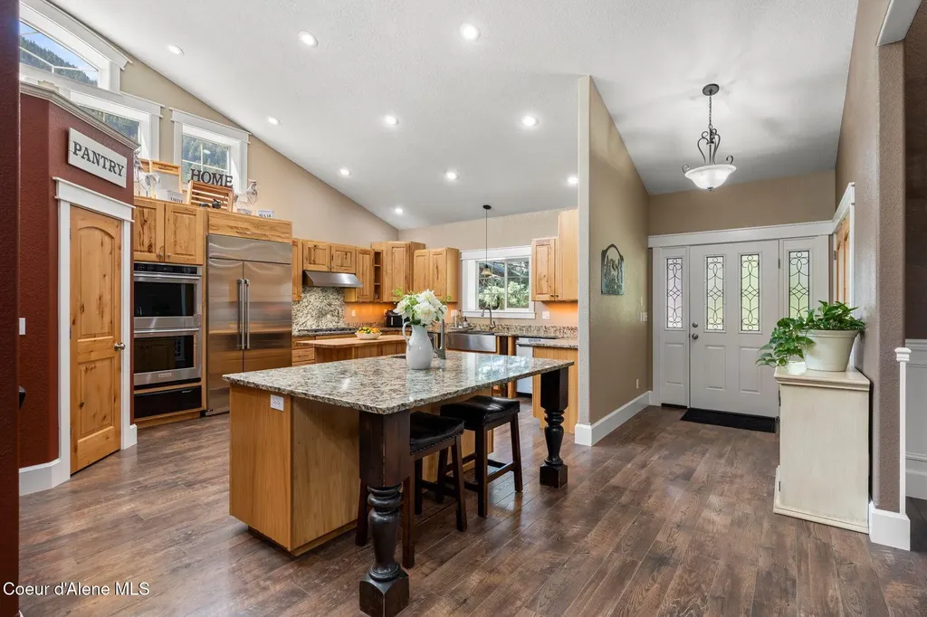 11605 N Boyer Road Sandpoint ID 83864