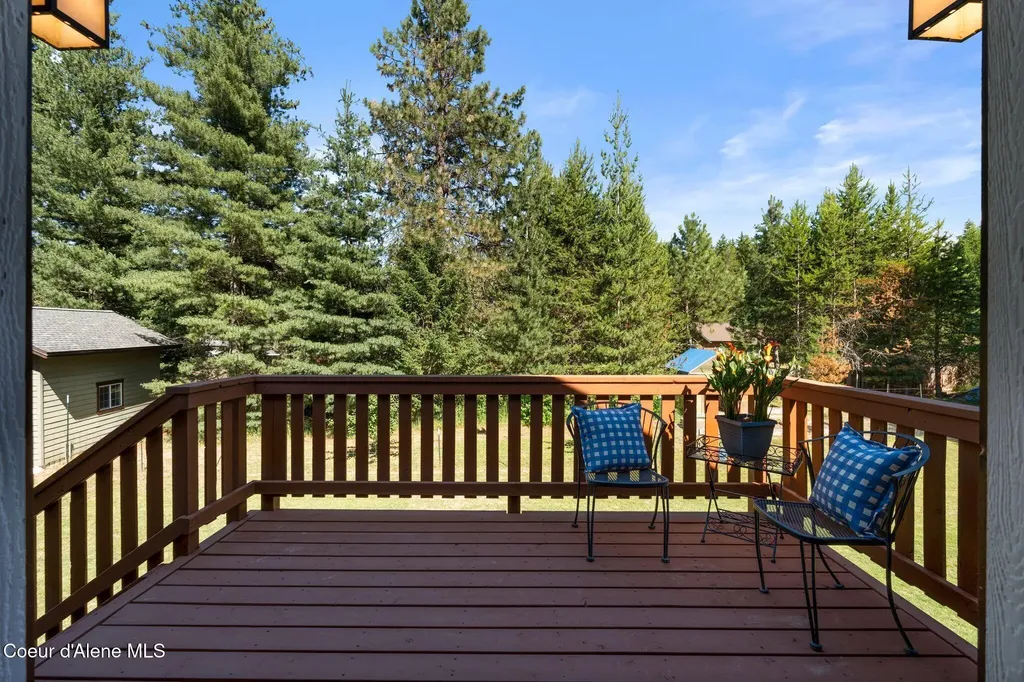 11605 N Boyer Road Sandpoint ID 83864