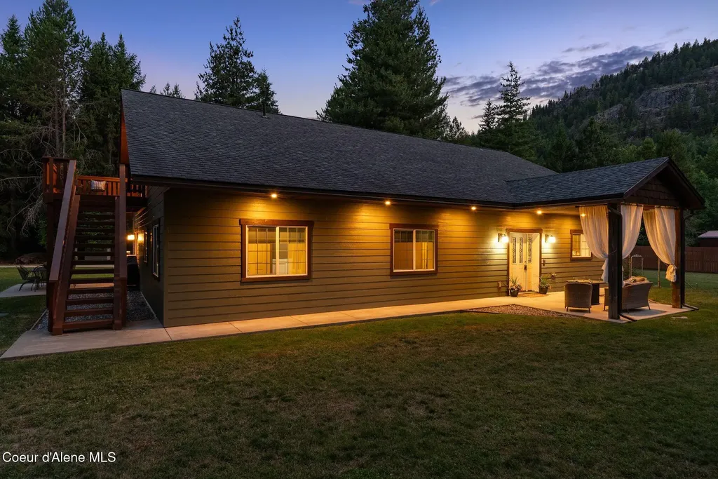 11605 N Boyer Road Sandpoint ID 83864