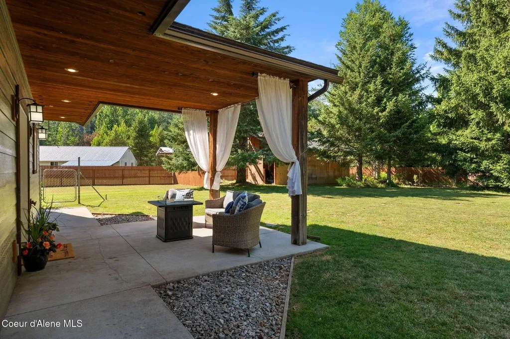 11605 N Boyer Road Sandpoint ID 83864