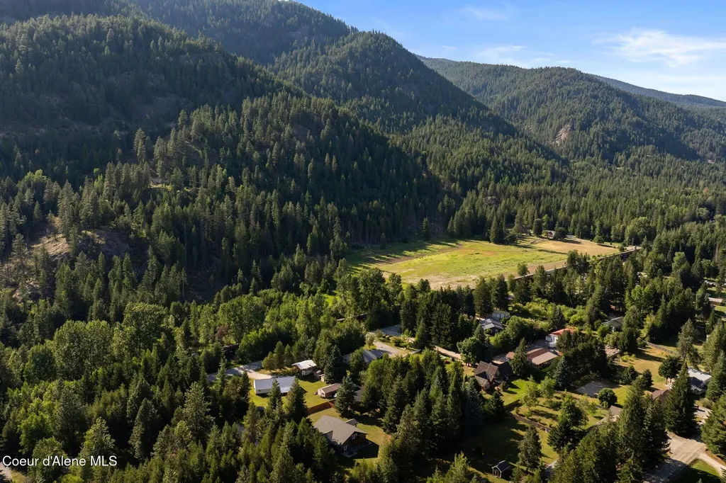 11605 N Boyer Road Sandpoint ID 83864