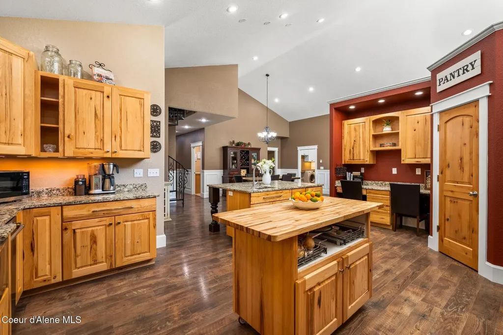 11605 N Boyer Road Sandpoint ID 83864