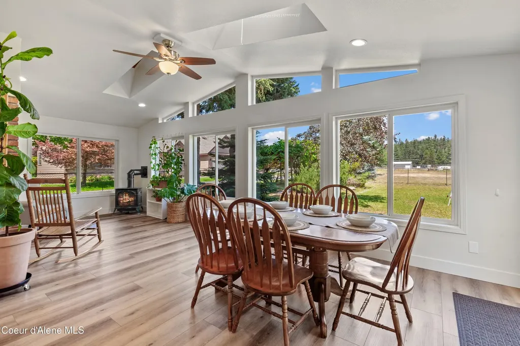 1323 E Deerhaven Avenue Dalton Gardens ID 83815