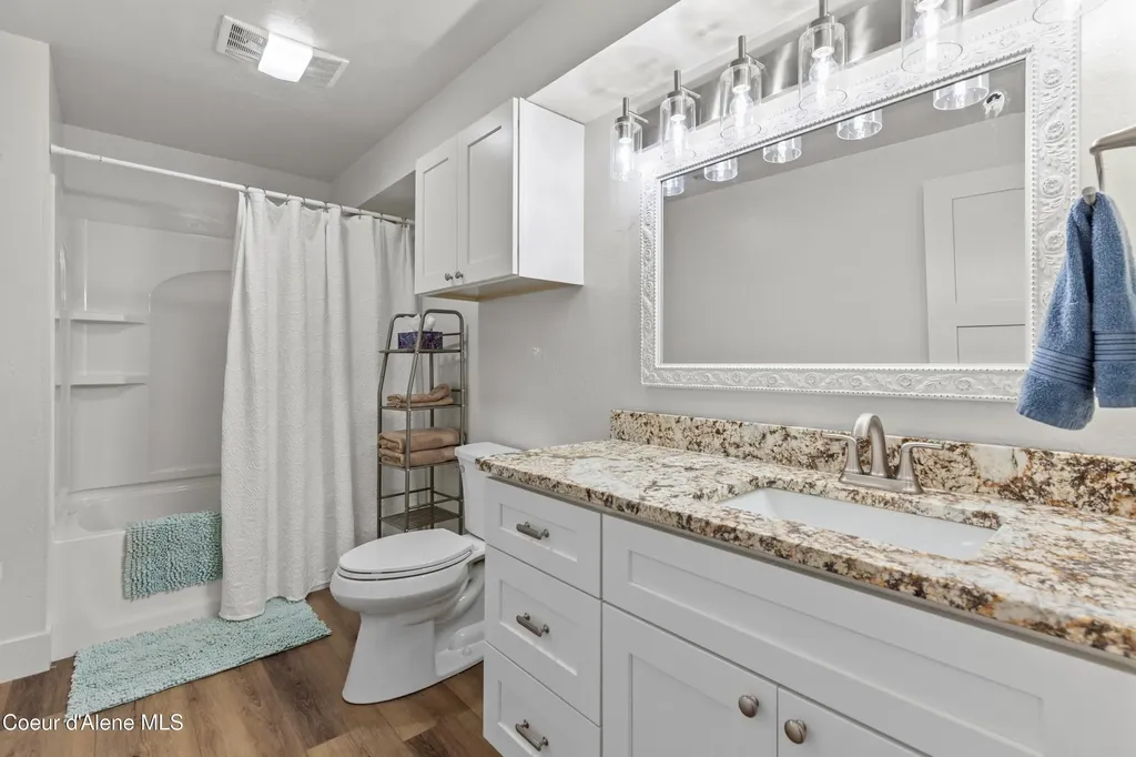 1323 E Deerhaven Avenue Dalton Gardens ID 83815