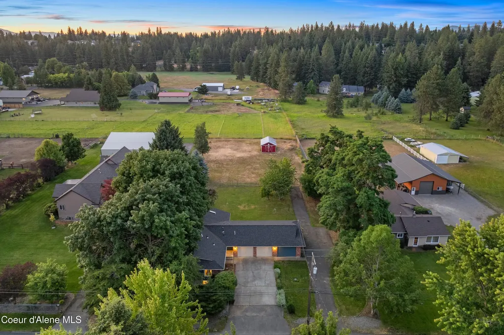 1323 E Deerhaven Avenue Dalton Gardens ID 83815